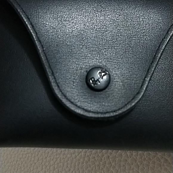 Ray-Ban Sunglasses Case - Picture 3 of 5